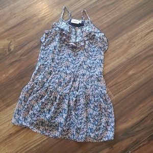 Girl's dress